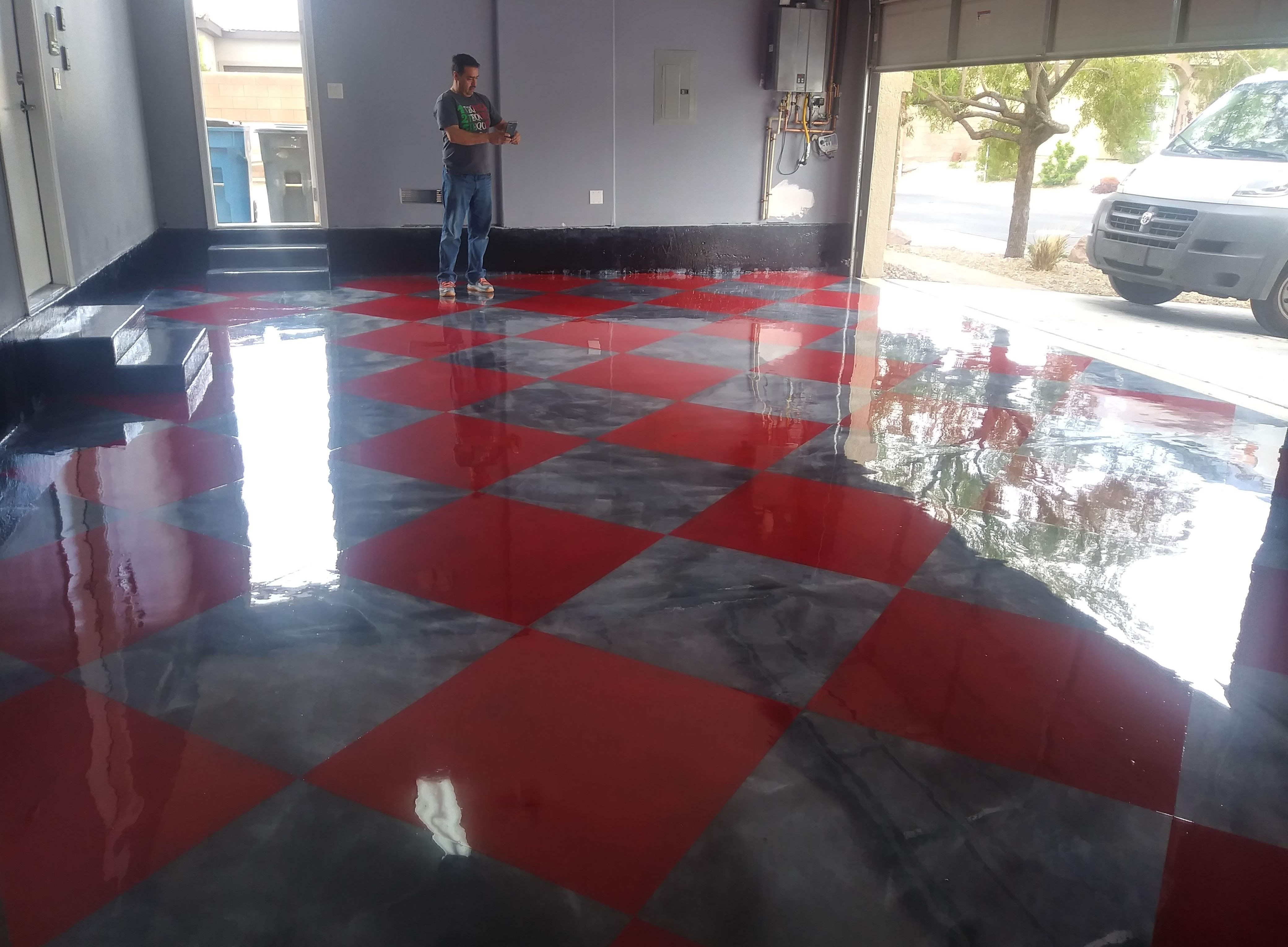 Multi layer epoxy resin flooring layout installation